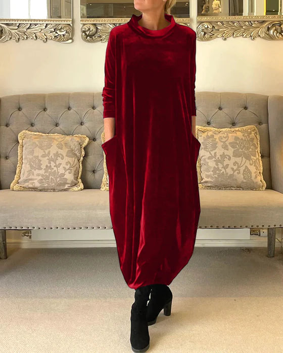 Women's Elegant Warm Fabric Winter Dress with Exquisite Detailing in Plus Size-4