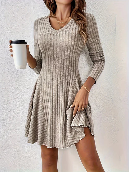 Stylish Ribbed V-Neck A-Line Long Sleeve Formal Dress for Women | Ideal for Autumn